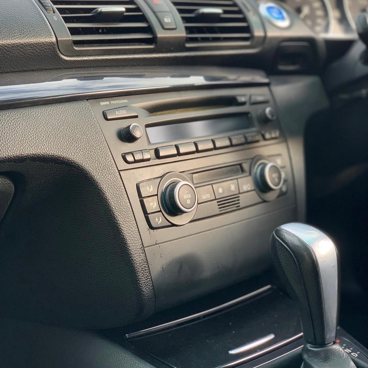 9" BMW 1 Series 06'-12' (E81, E82, E87, E88) Head Unit Upgrade Kit